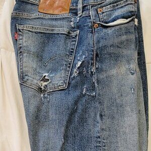 Levis skinny fit distressed jeans